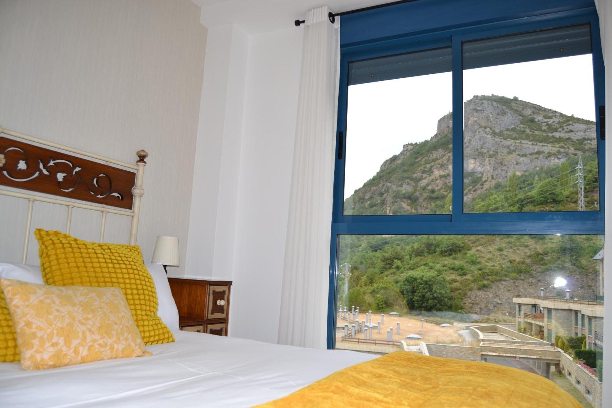Ventanal De Saras Petfriendly Garaje Trastero Y Chimenea - Arafita Apartamentos Пантикоса Екстериор снимка