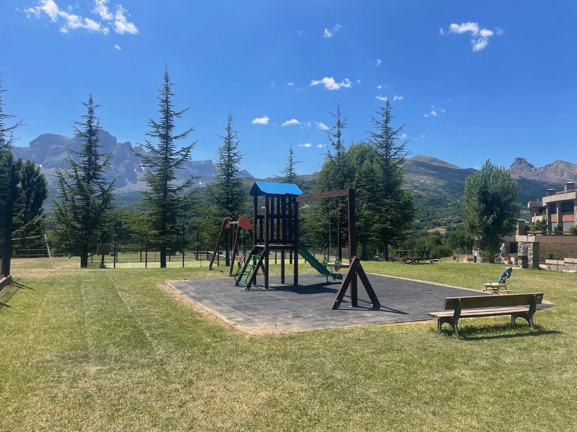 Ventanal De Saras Petfriendly Garaje Trastero Y Chimenea - Arafita Apartamentos Пантикоса Екстериор снимка