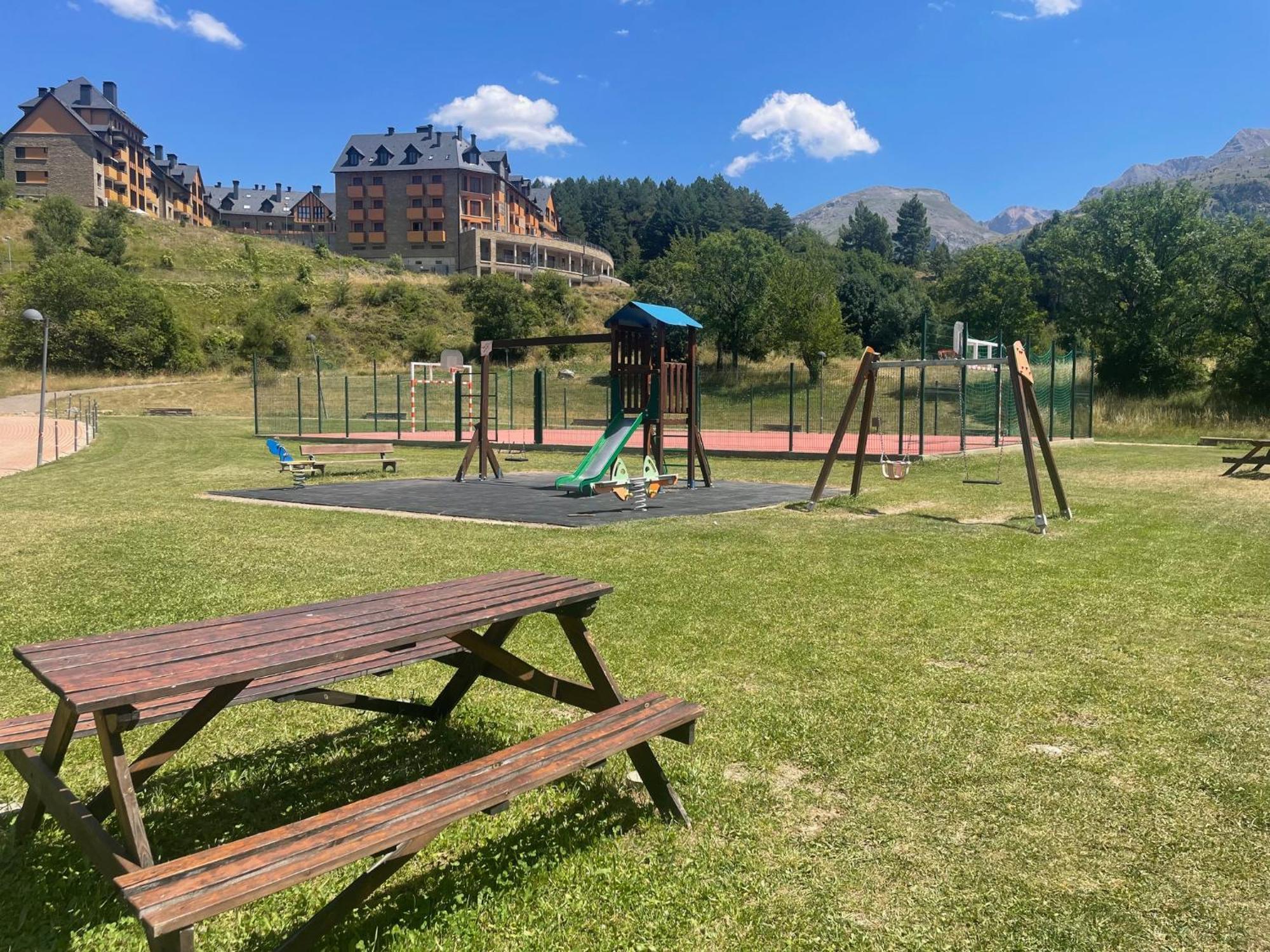 Ventanal De Saras Petfriendly Garaje Trastero Y Chimenea - Arafita Apartamentos Пантикоса Екстериор снимка